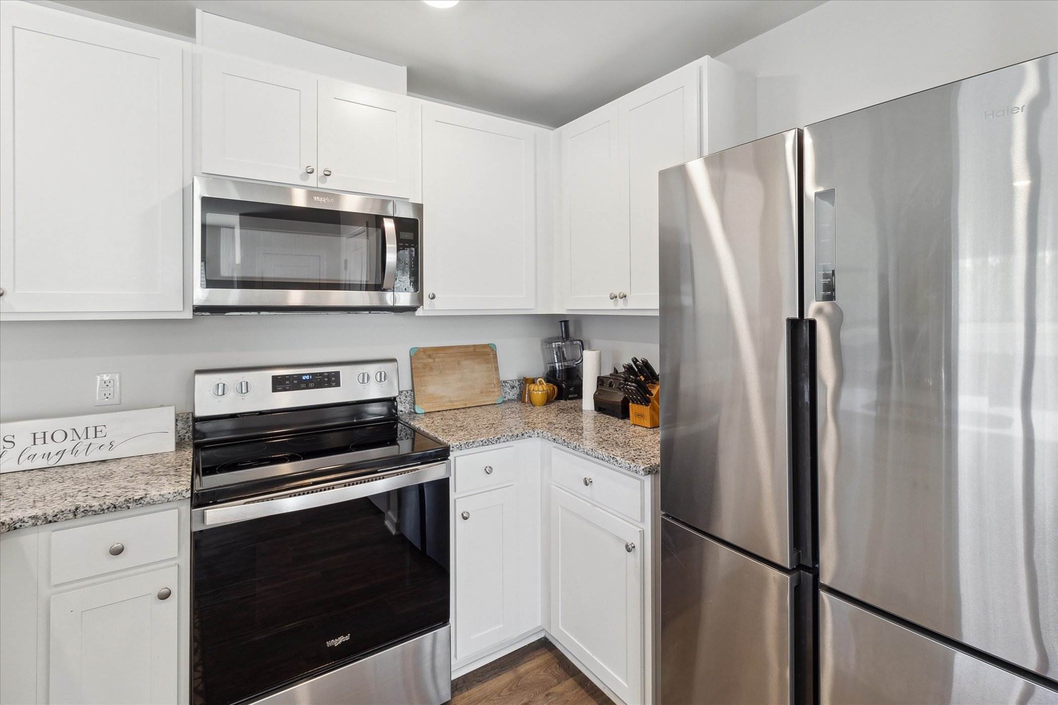 443 Salvia Rd, Bloomingdale, GA 31302