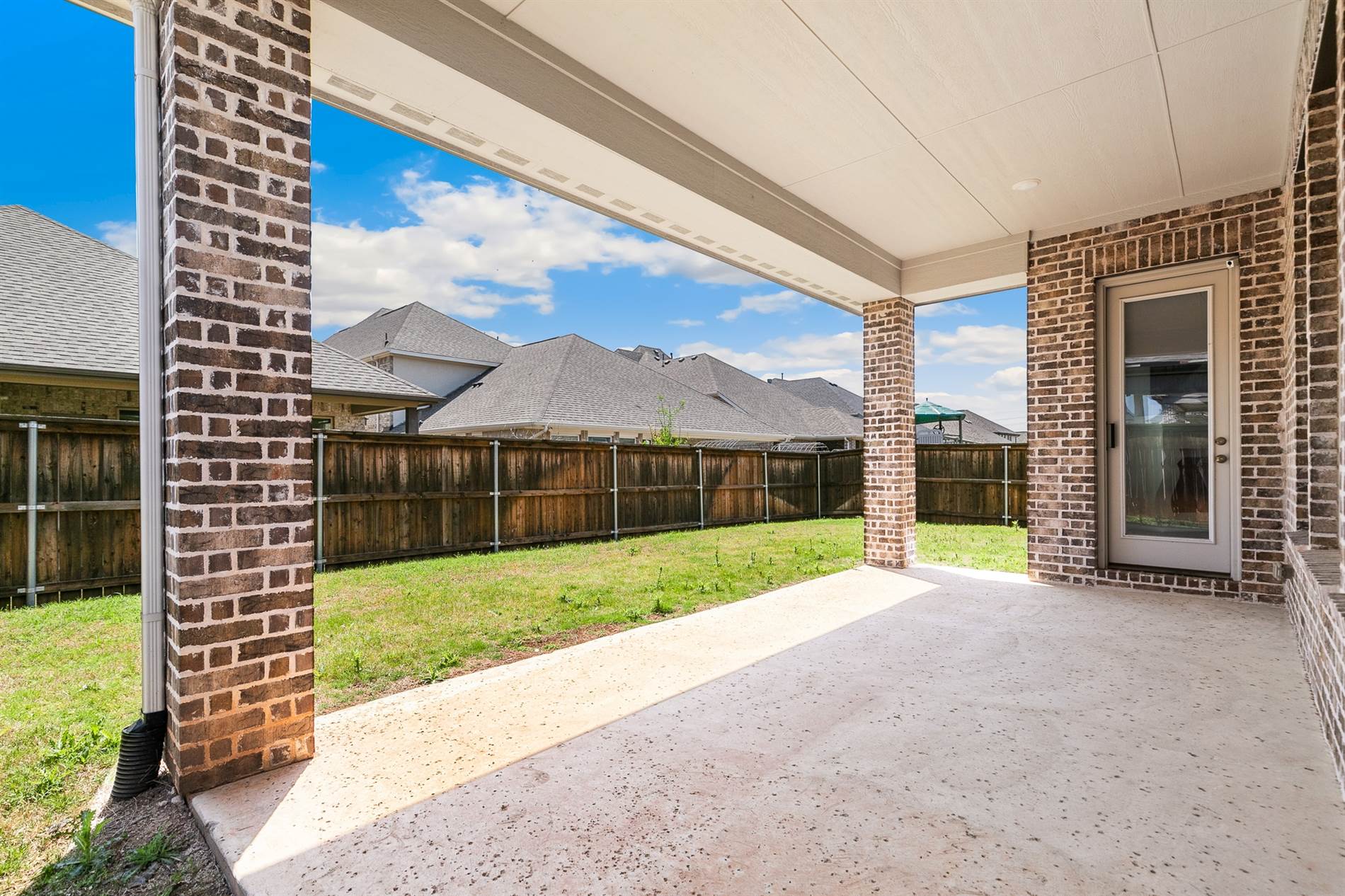 7742 Cooke Drive, Irving, TX 75063