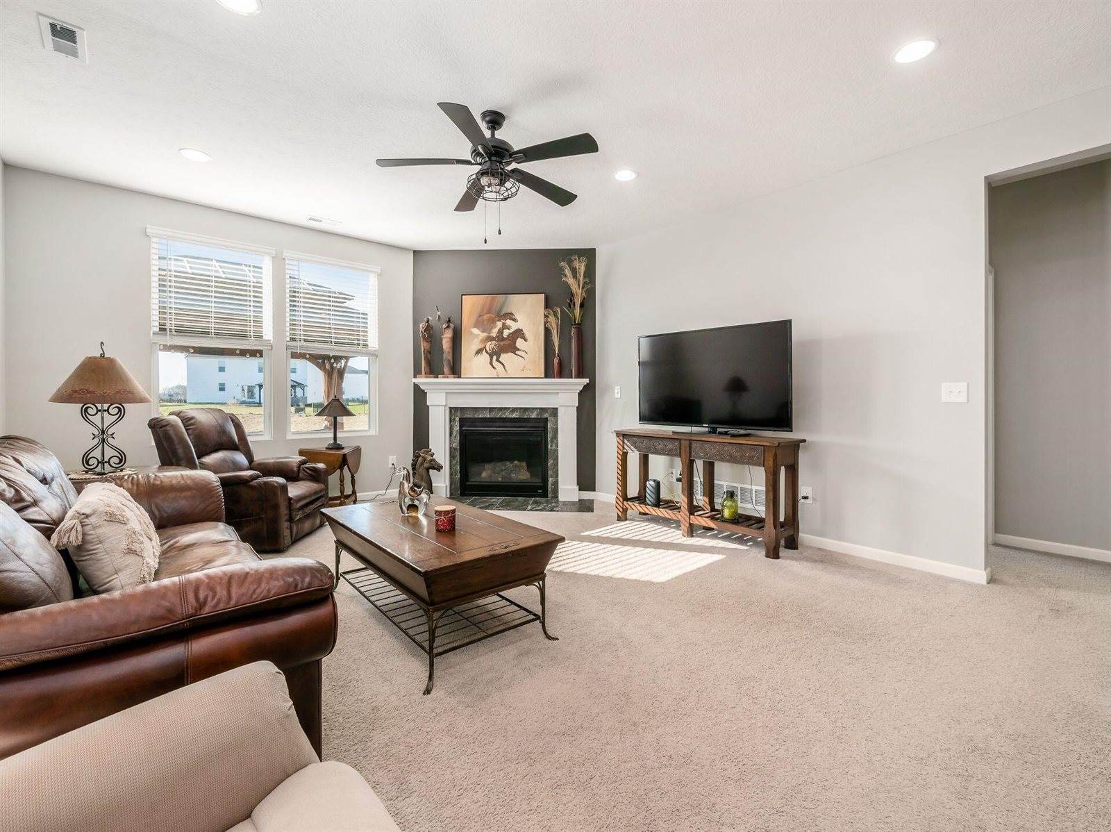 6647 Cat Singer Circle South, Hilliard, OH 43026