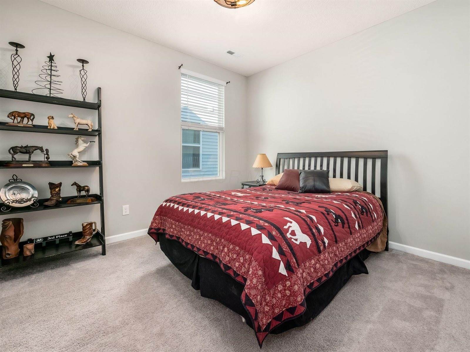 6647 Cat Singer Circle South, Hilliard, OH 43026