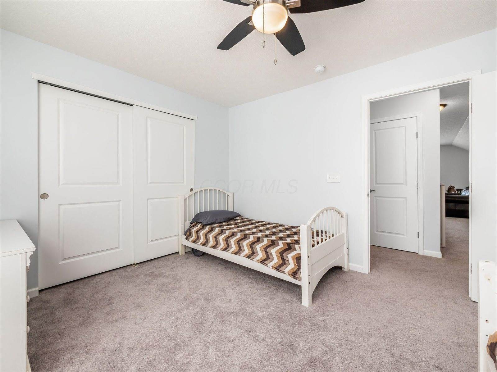 6647 Cat Singer Circle South, Hilliard, OH 43026