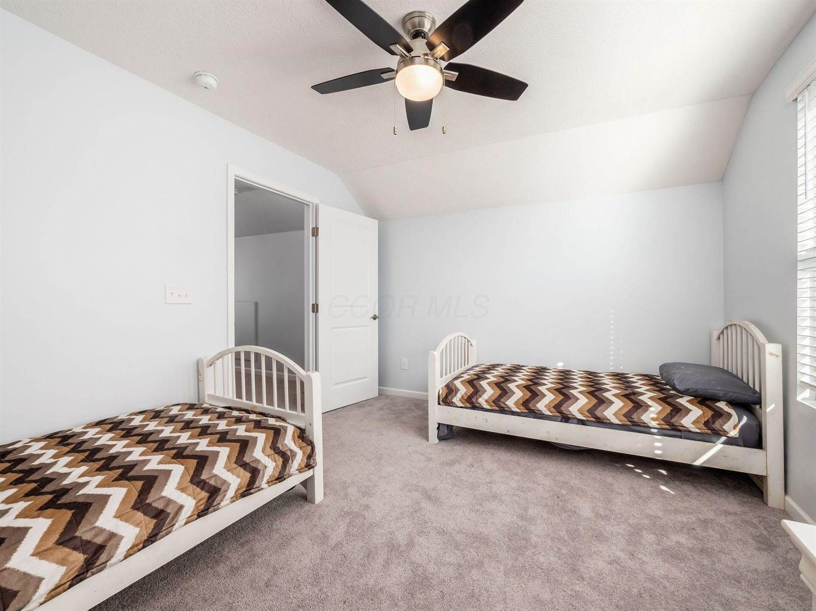 6647 Cat Singer Circle South, Hilliard, OH 43026
