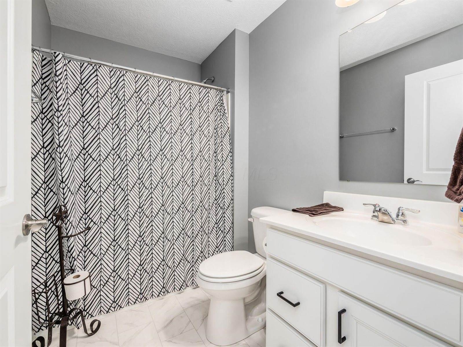 6647 Cat Singer Circle South, Hilliard, OH 43026