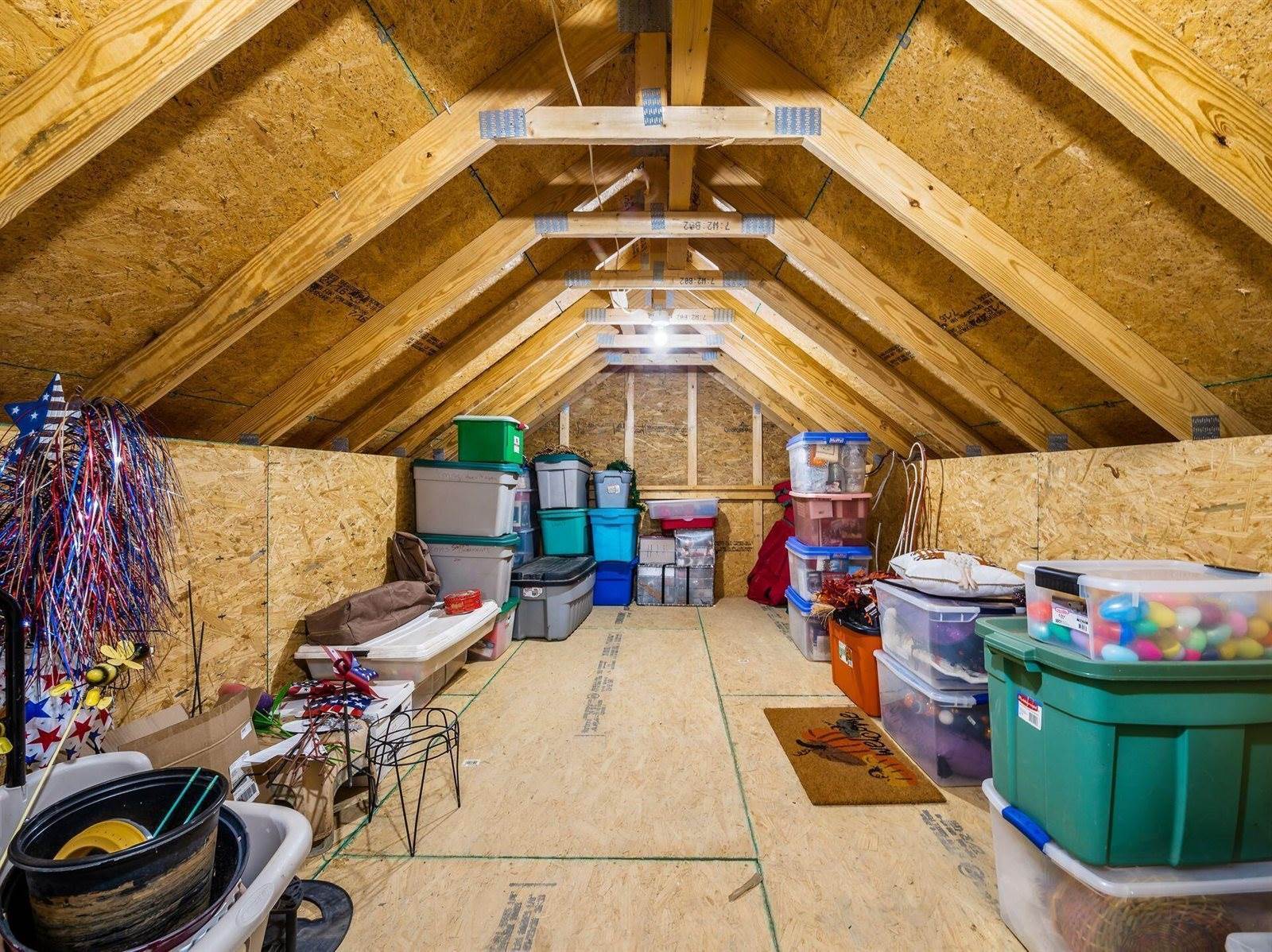 6647 Cat Singer Circle South, Hilliard, OH 43026