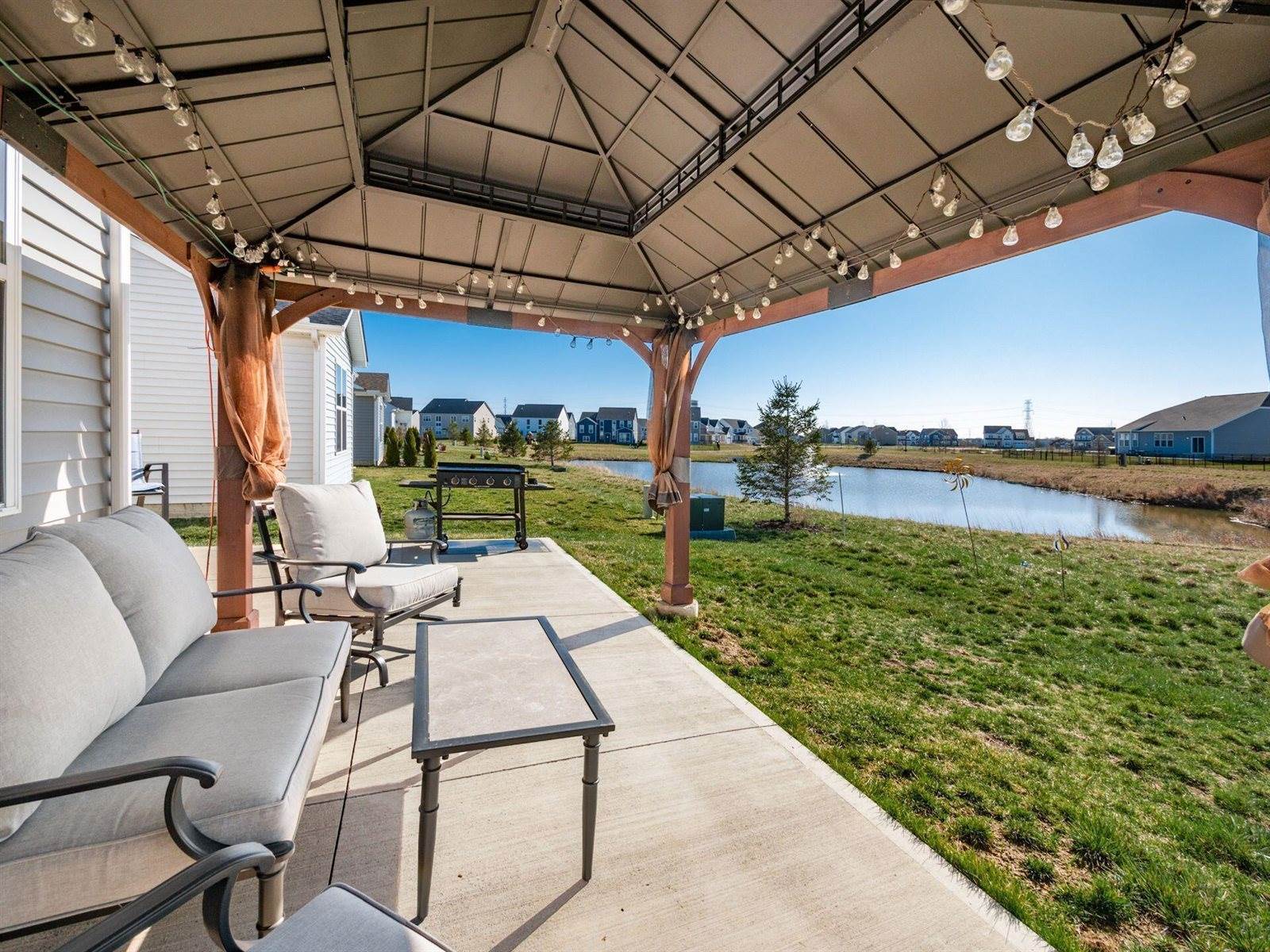6647 Cat Singer Circle South, Hilliard, OH 43026