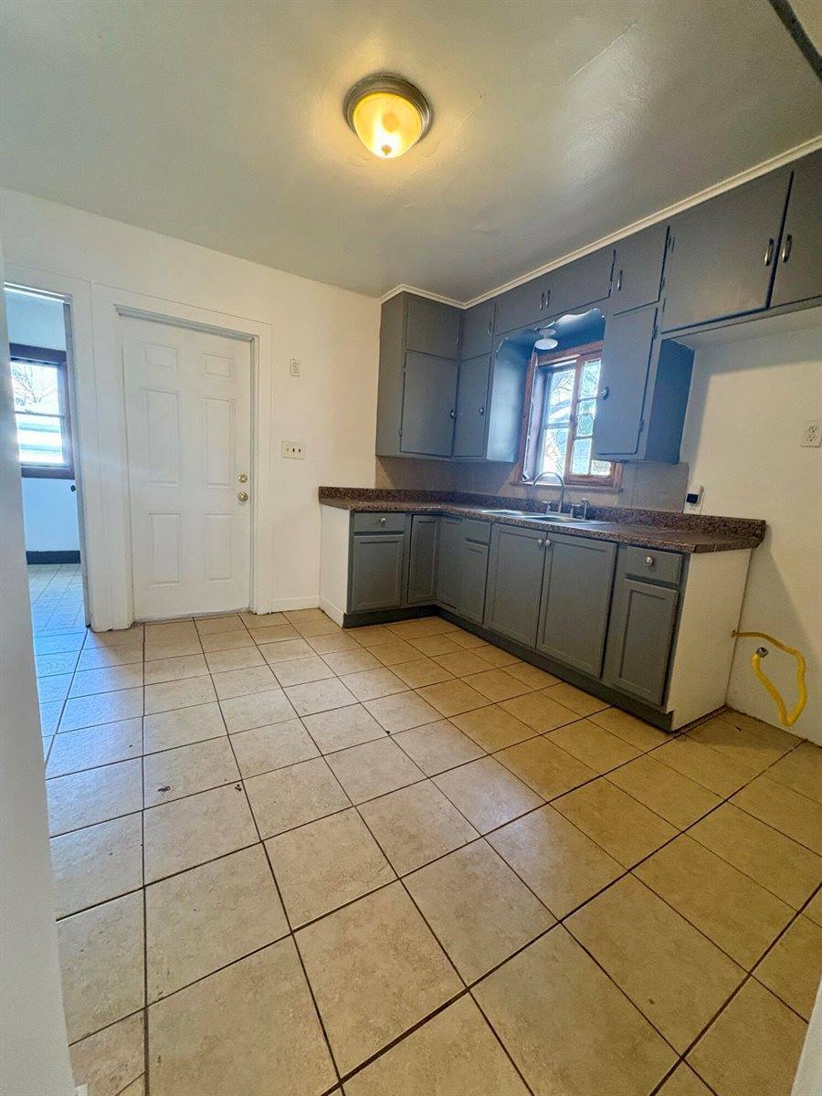 3706 North 26th St, Milwaukee, WI 53206