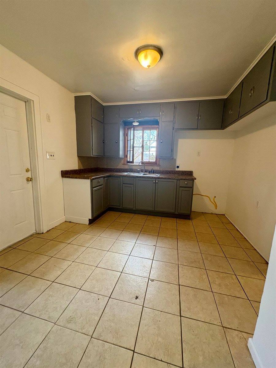 3706 North 26th St, Milwaukee, WI 53206