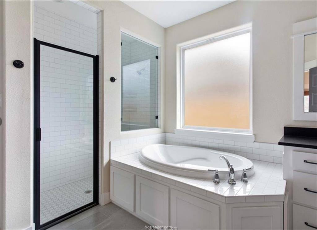 4002 Heru Court, College Station, TX 77845