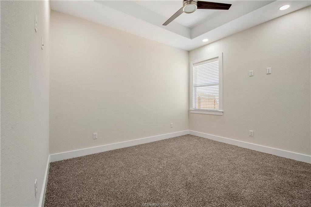 2808 Spector Drive, Bryan, TX 77808