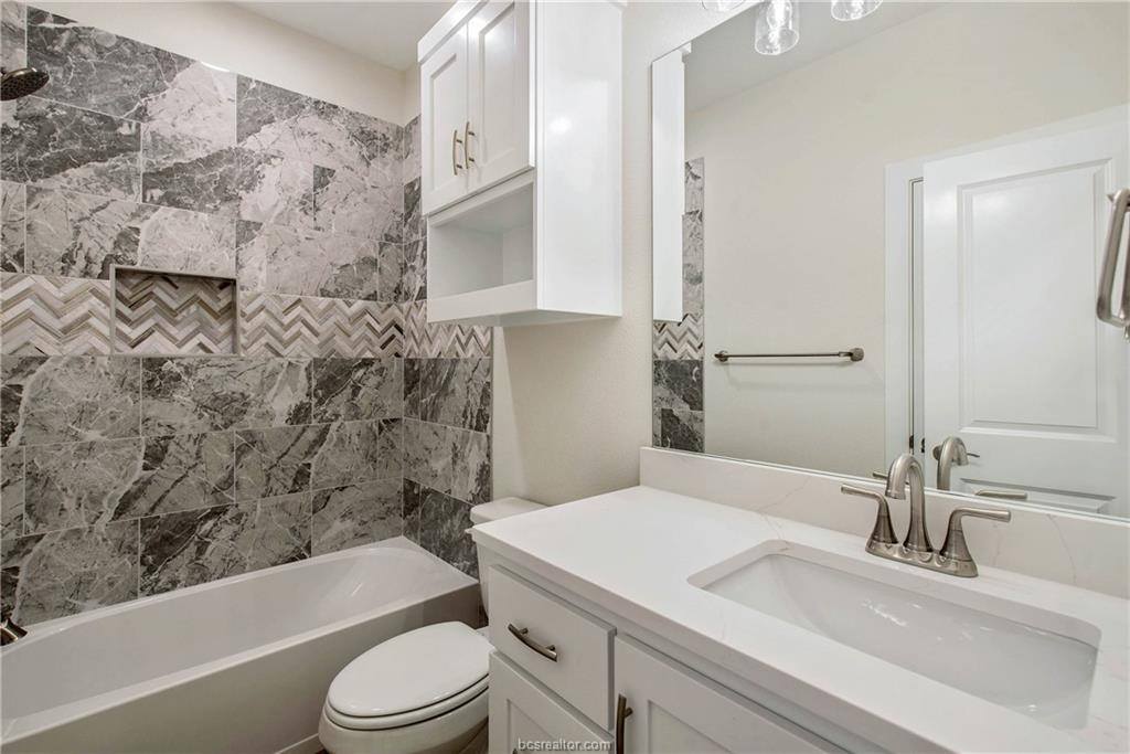 2808 Spector Drive, Bryan, TX 77808