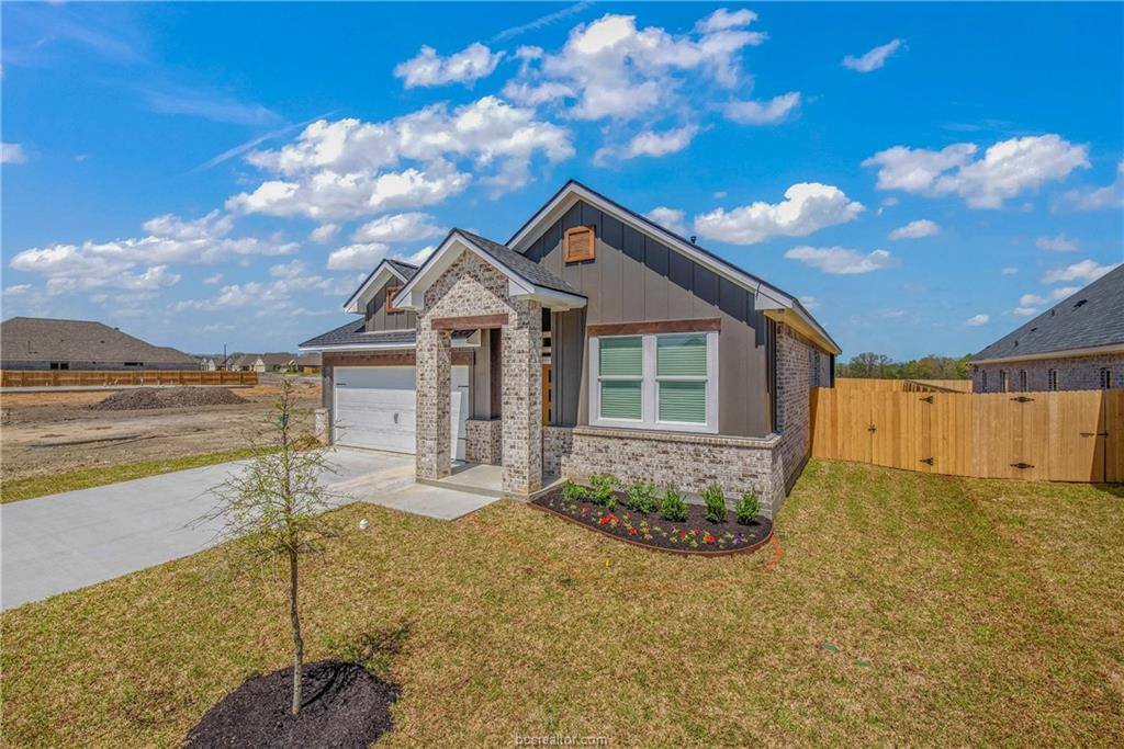 2808 Spector Drive, Bryan, TX 77808