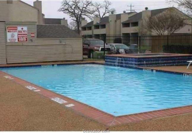 1902 Dartmouth Street, #O2, College Station, TX 77840
