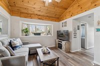 2118 Timber Lane, Brooklyn, MI 49230