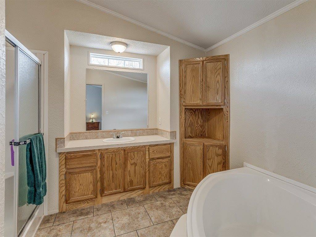 17000 Banner Road, Lexington, OK 73051