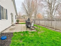 415 SE 8TH St, BattleGround, WA 98604