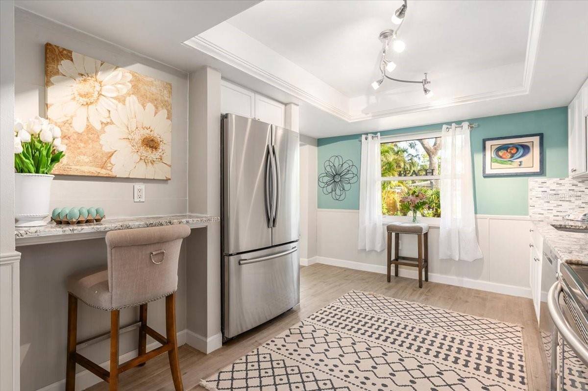 2933 Mayflower Street, Sarasota, FL 34231
