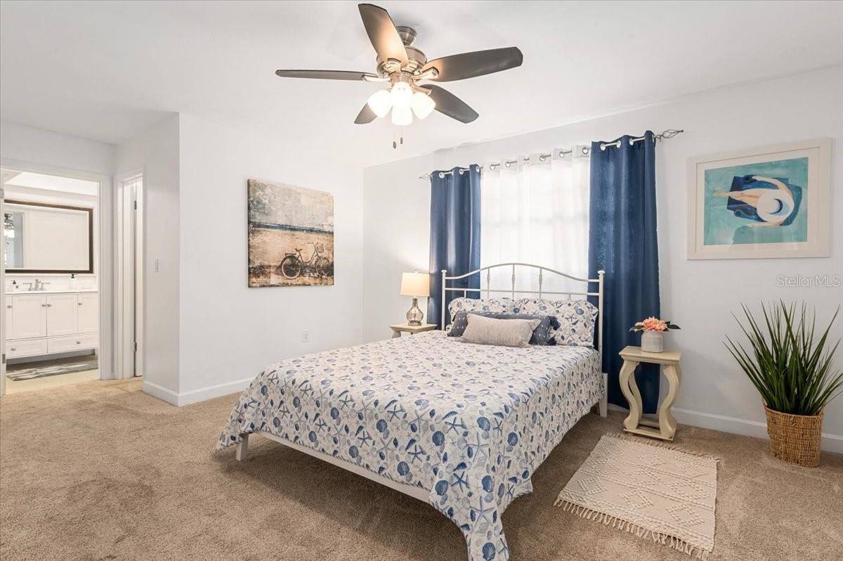 2933 Mayflower Street, Sarasota, FL 34231