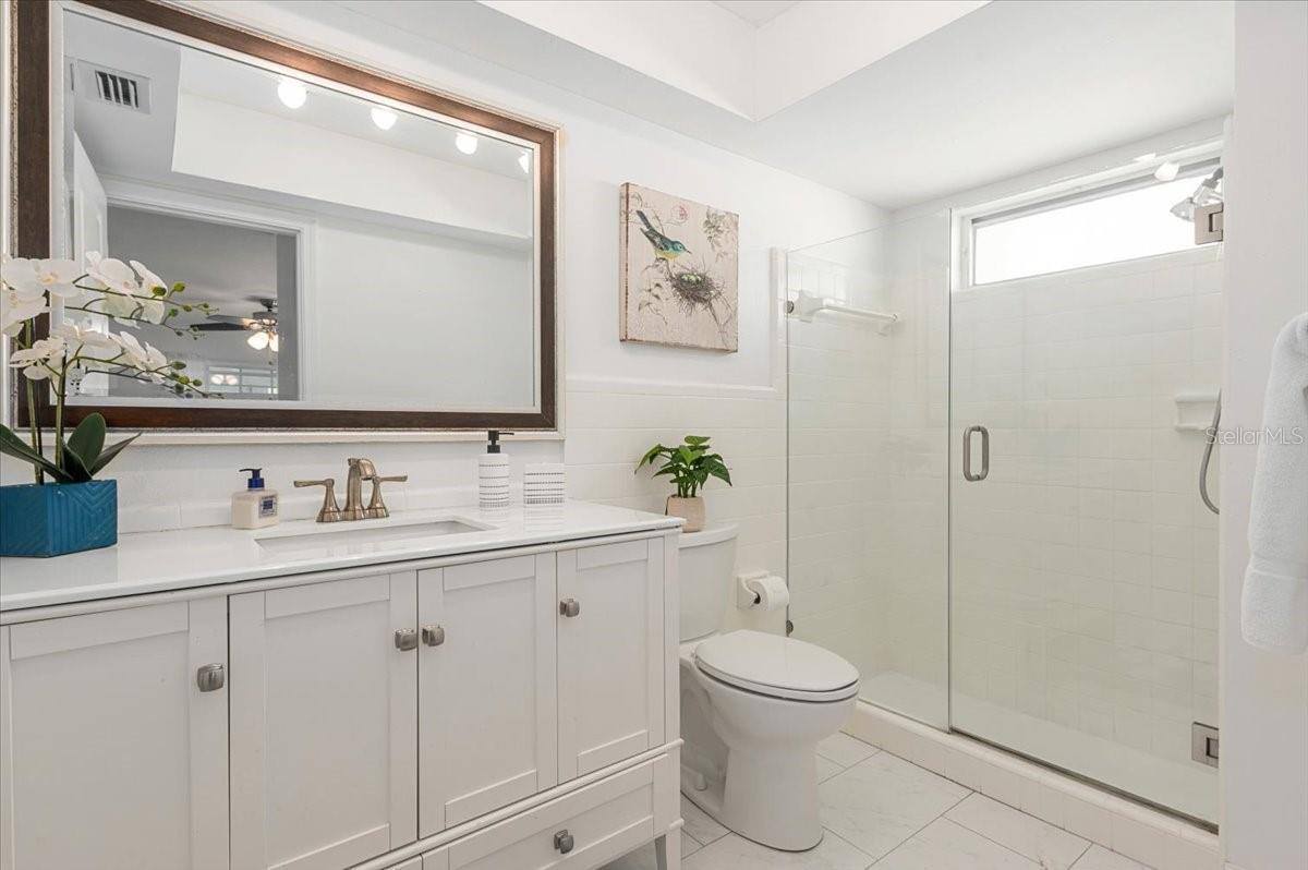 2933 Mayflower Street, Sarasota, FL 34231