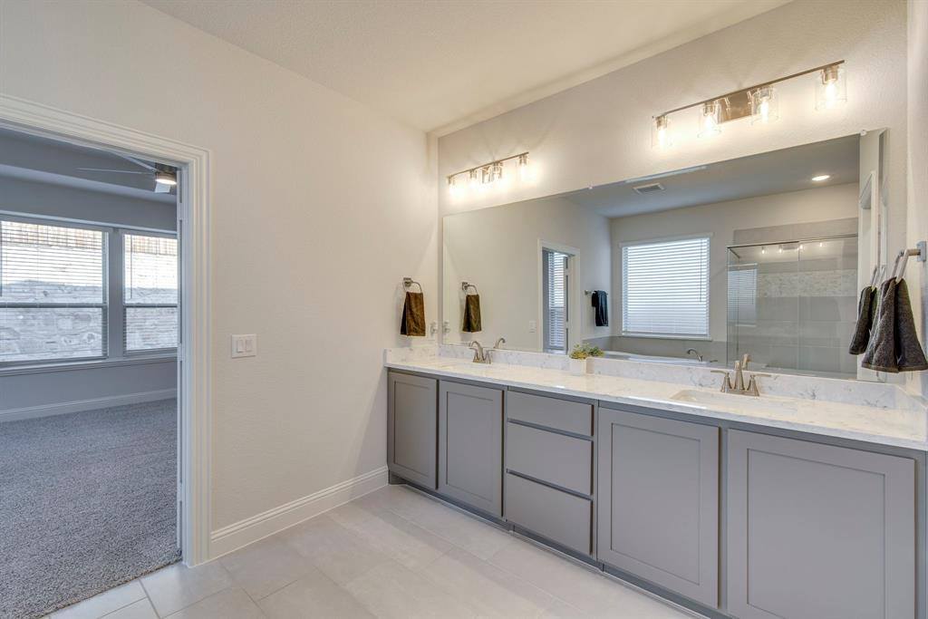 4402 Biscayne Drive, Midlothian, TX 76065
