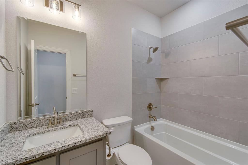 4402 Biscayne Drive, Midlothian, TX 76065