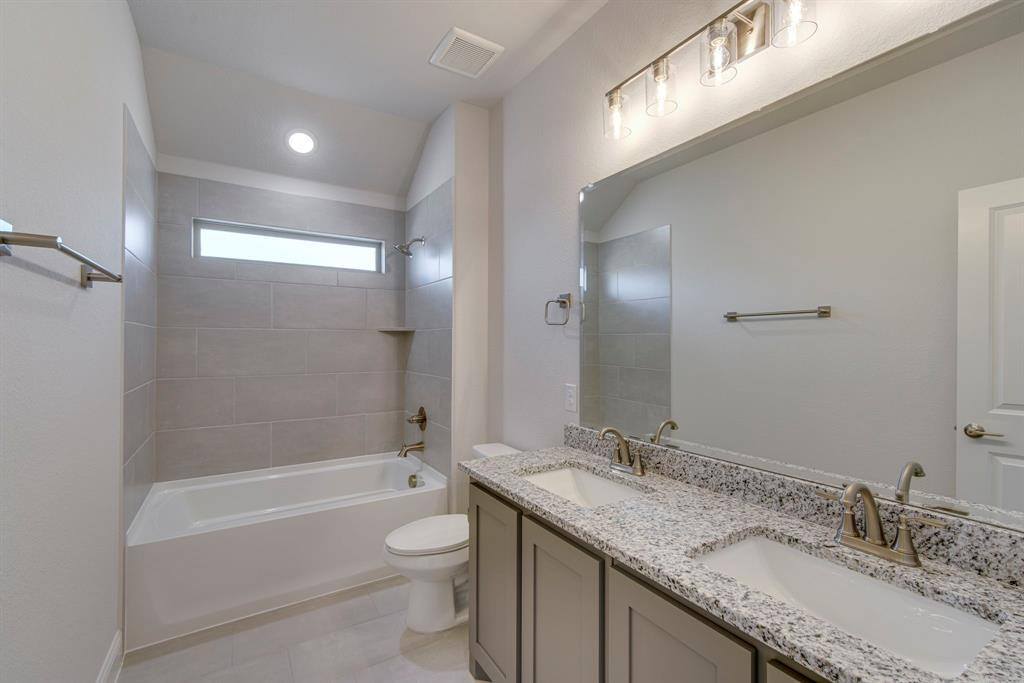 4402 Biscayne Drive, Midlothian, TX 76065