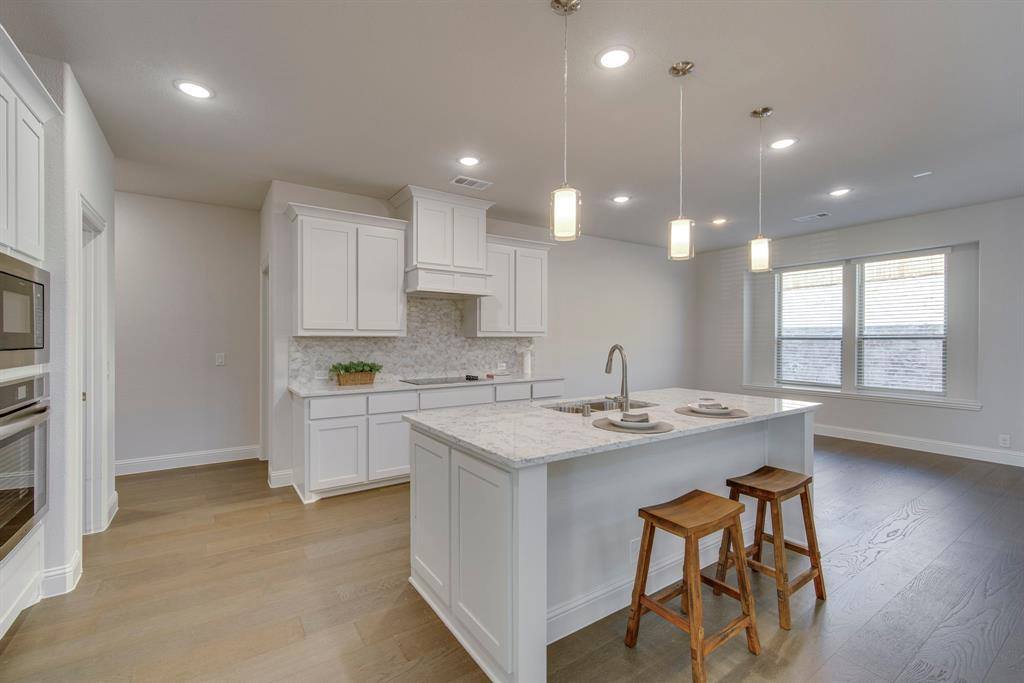 4402 Biscayne Drive, Midlothian, TX 76065