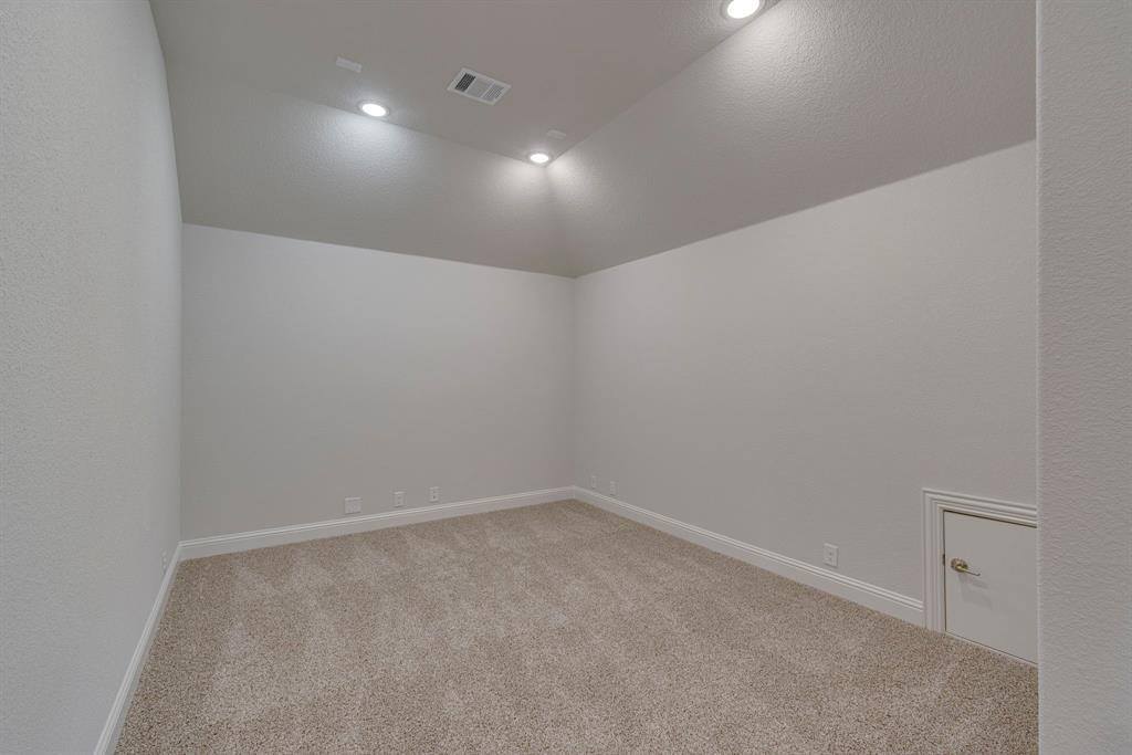 4402 Biscayne Drive, Midlothian, TX 76065