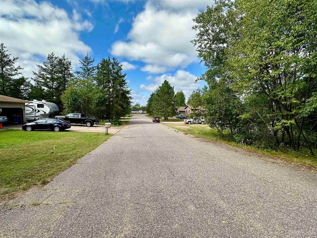 9 Southwoods Lane, Ishpeming, MI 49849