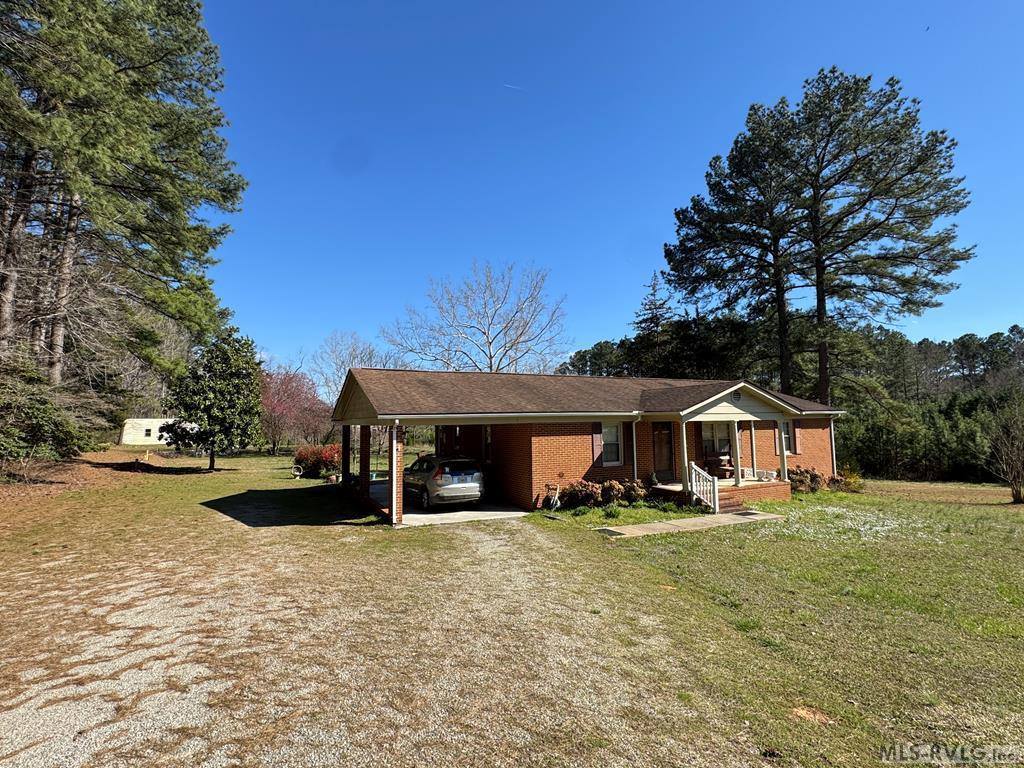 3720 Country Club Drive, Brodnax, VA 23920