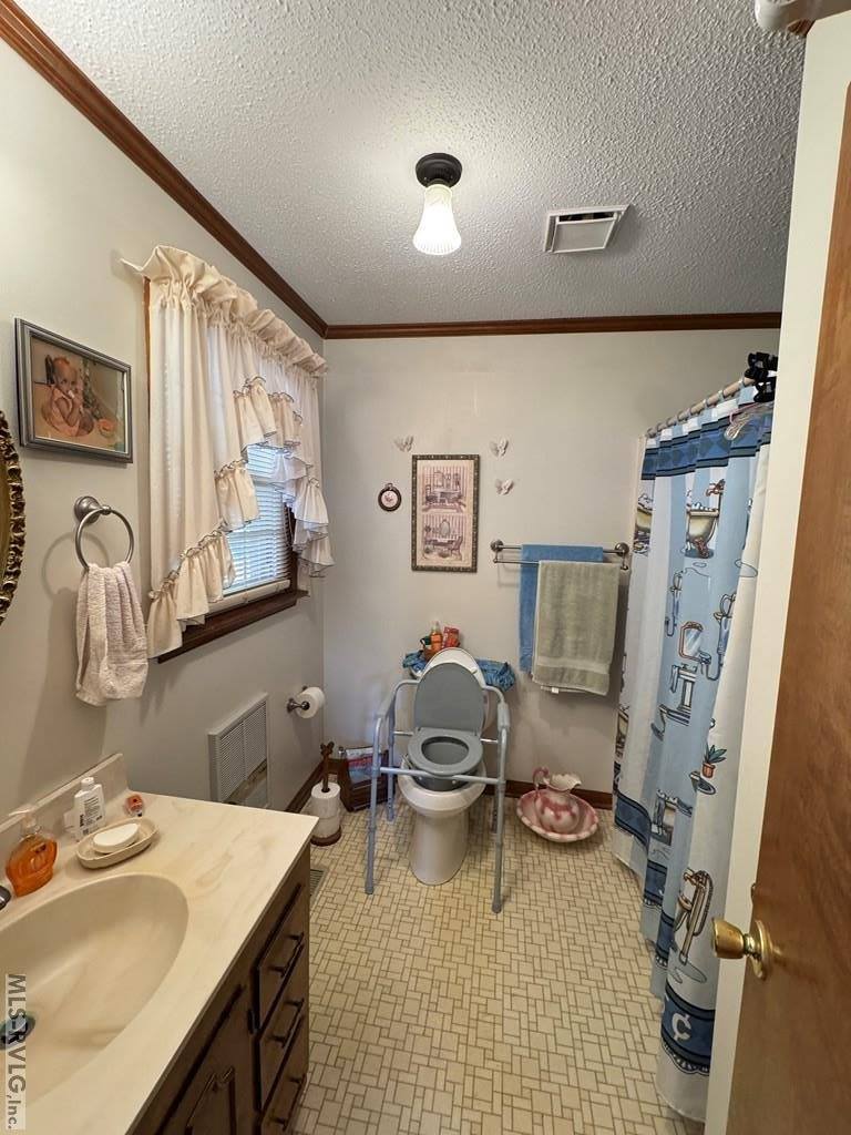 3720 Country Club Drive, Brodnax, VA 23920