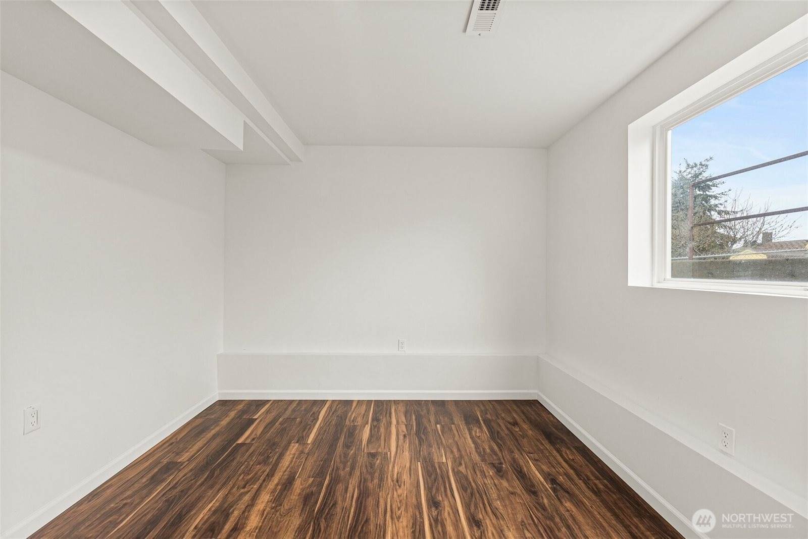 11209 108th Street SW, Tacoma, WA 98498