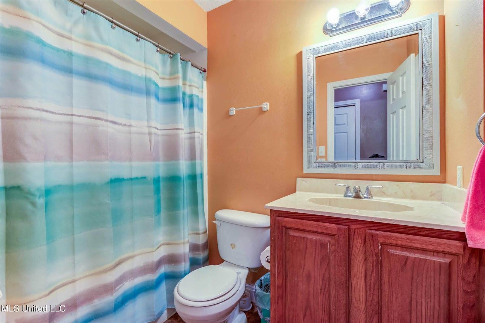 4510 Washington Avenue, Pascagoula, MS 39581