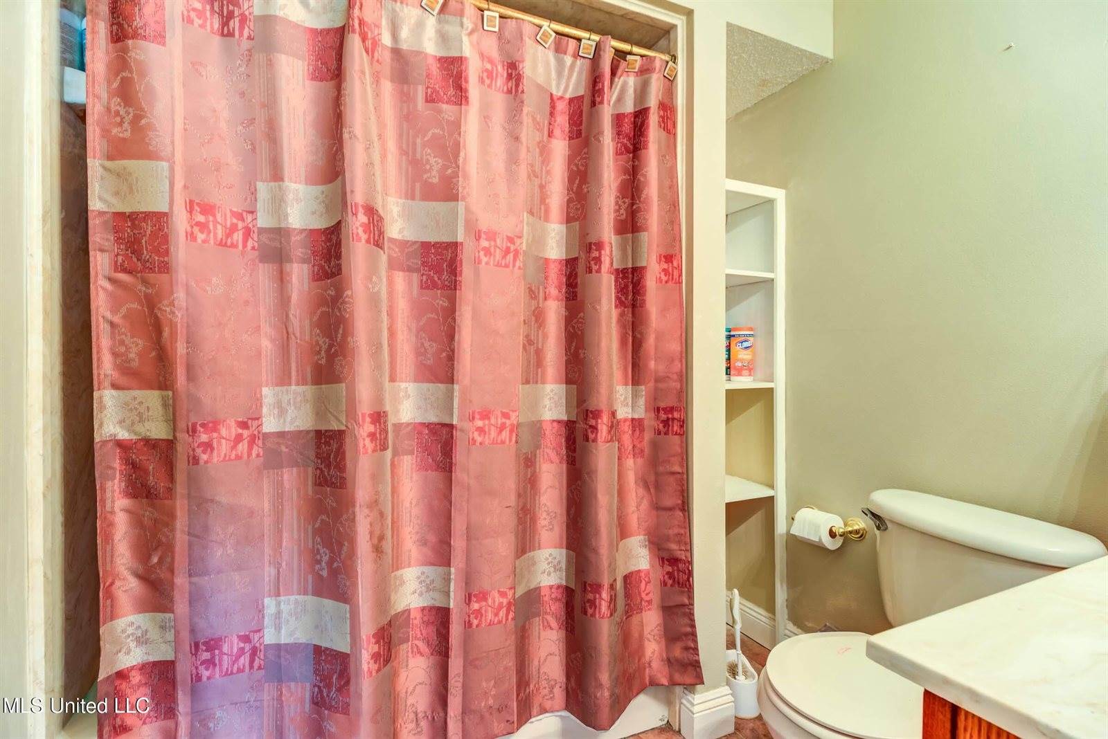 4510 Washington Avenue, Pascagoula, MS 39581