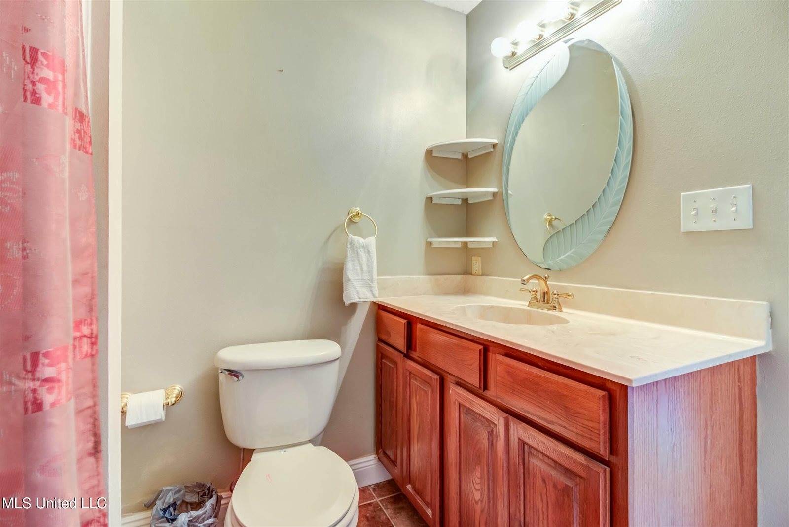 4510 Washington Avenue, Pascagoula, MS 39581