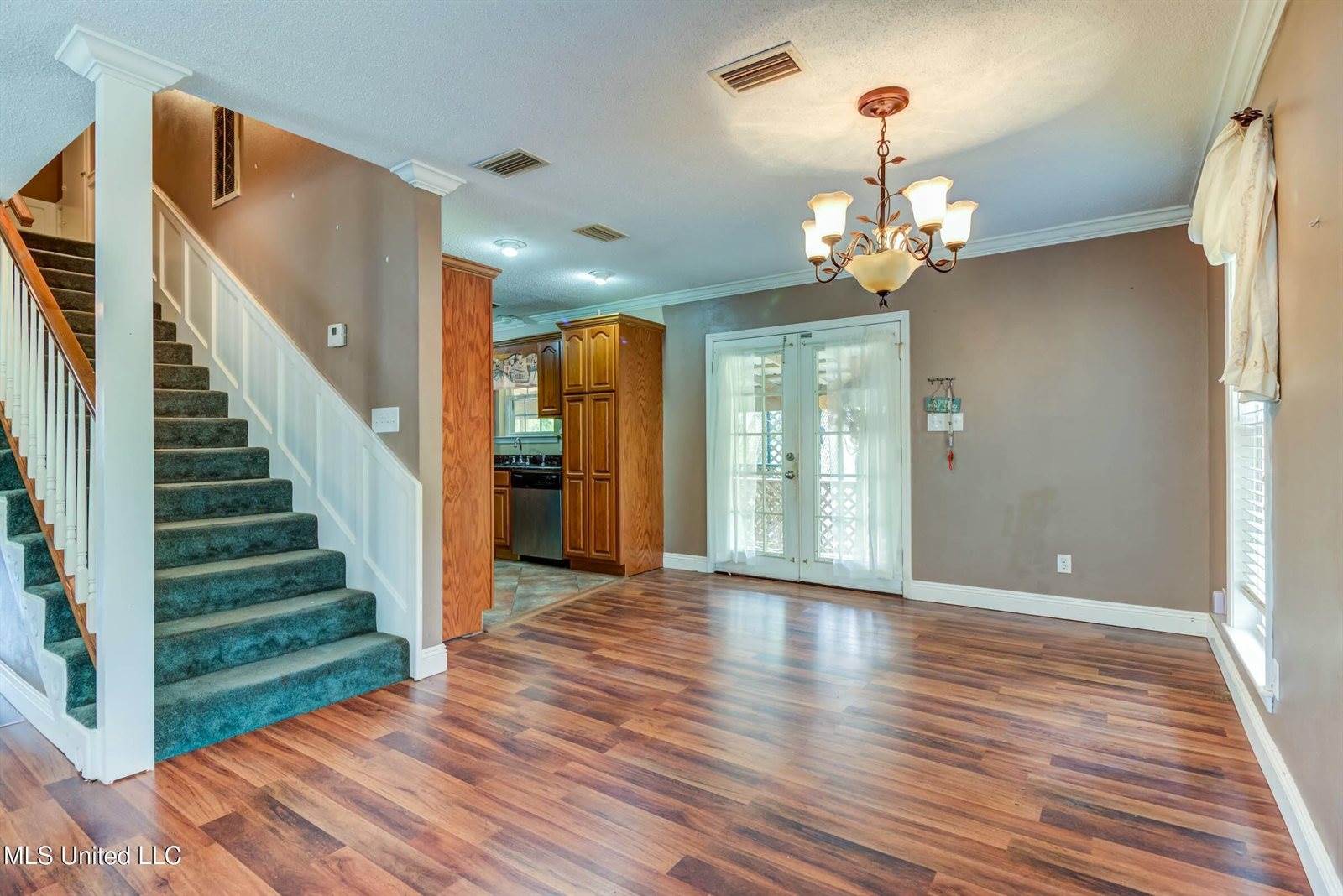 4510 Washington Avenue, Pascagoula, MS 39581