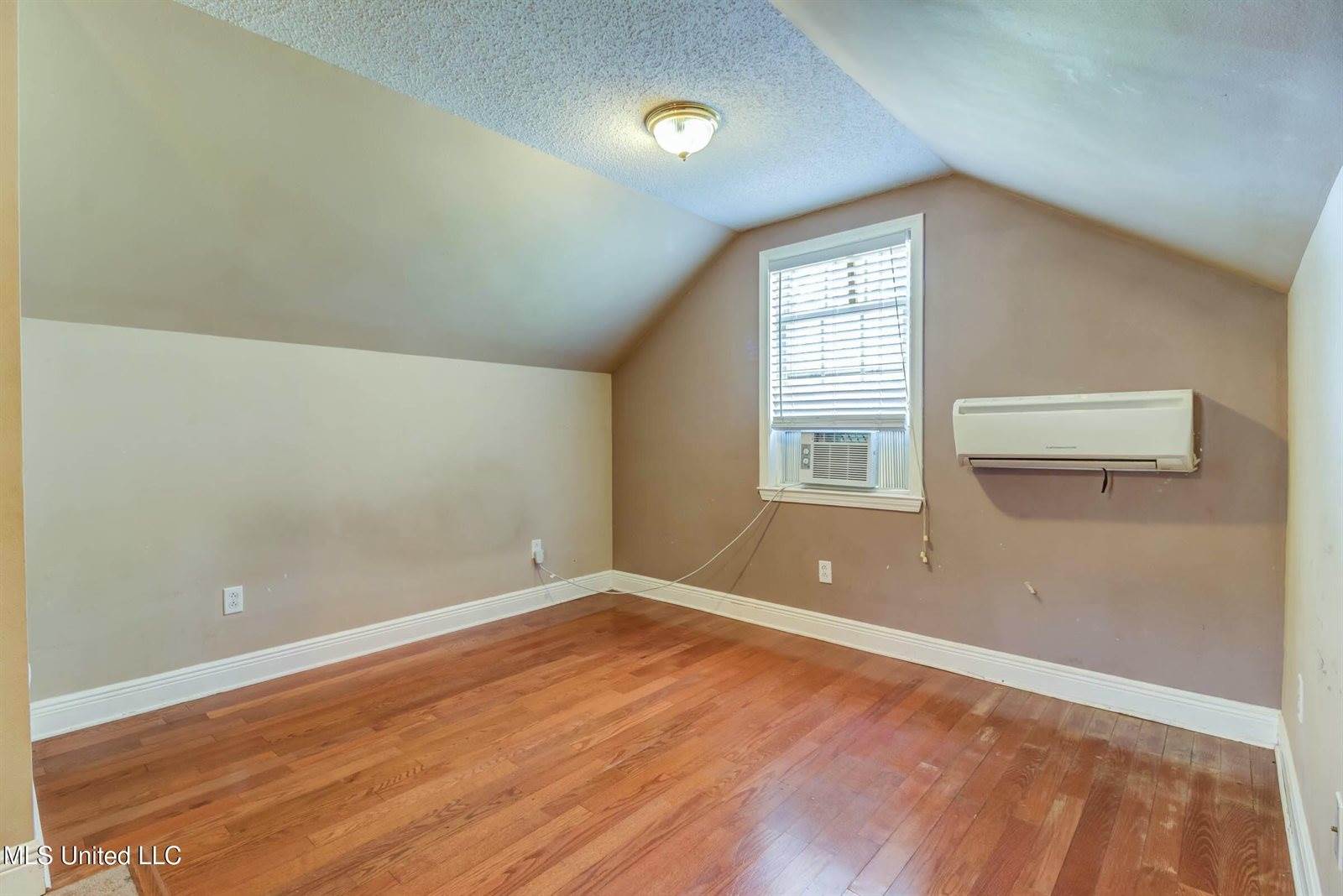 4510 Washington Avenue, Pascagoula, MS 39581