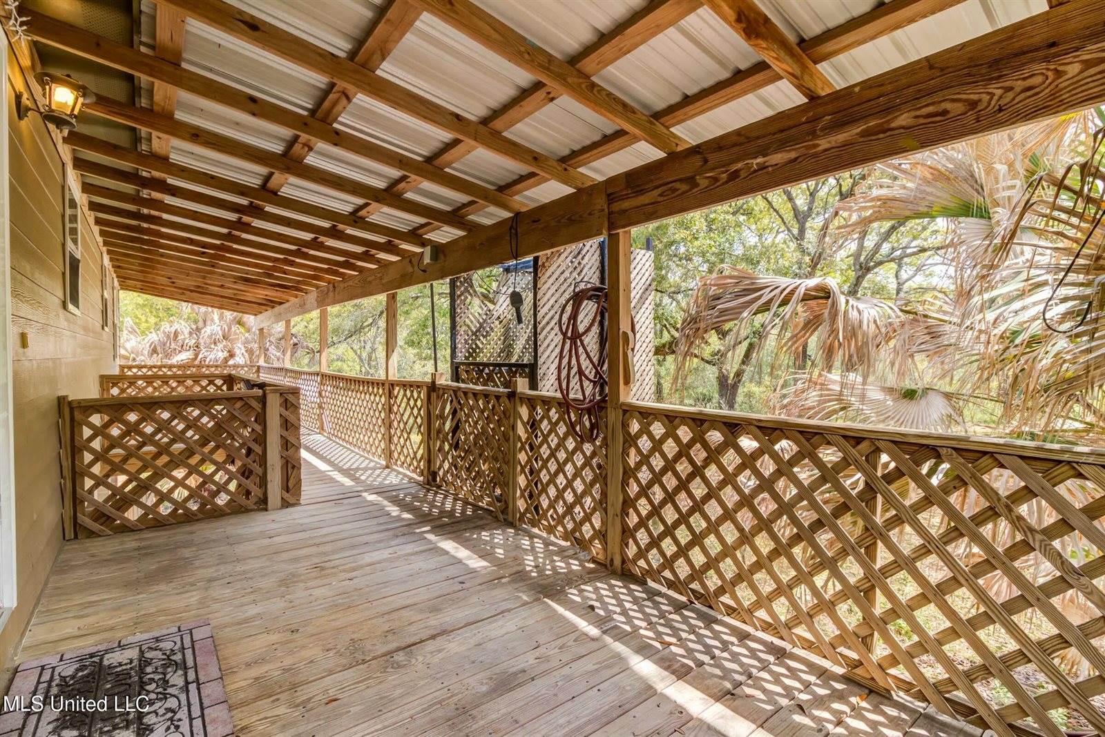 4510 Washington Avenue, Pascagoula, MS 39581