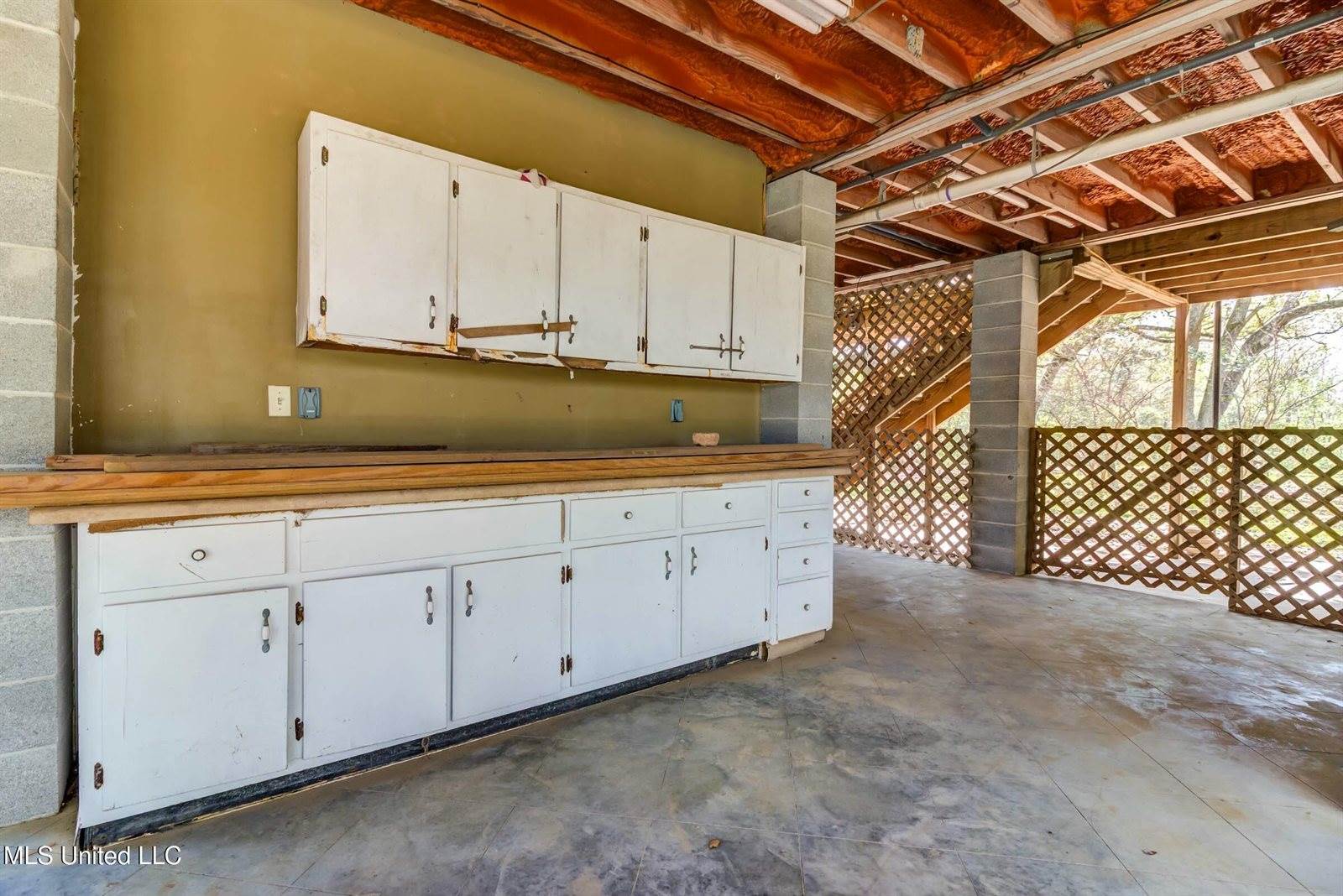 4510 Washington Avenue, Pascagoula, MS 39581