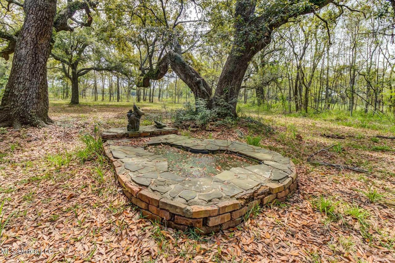 4510 Washington Avenue, Pascagoula, MS 39581