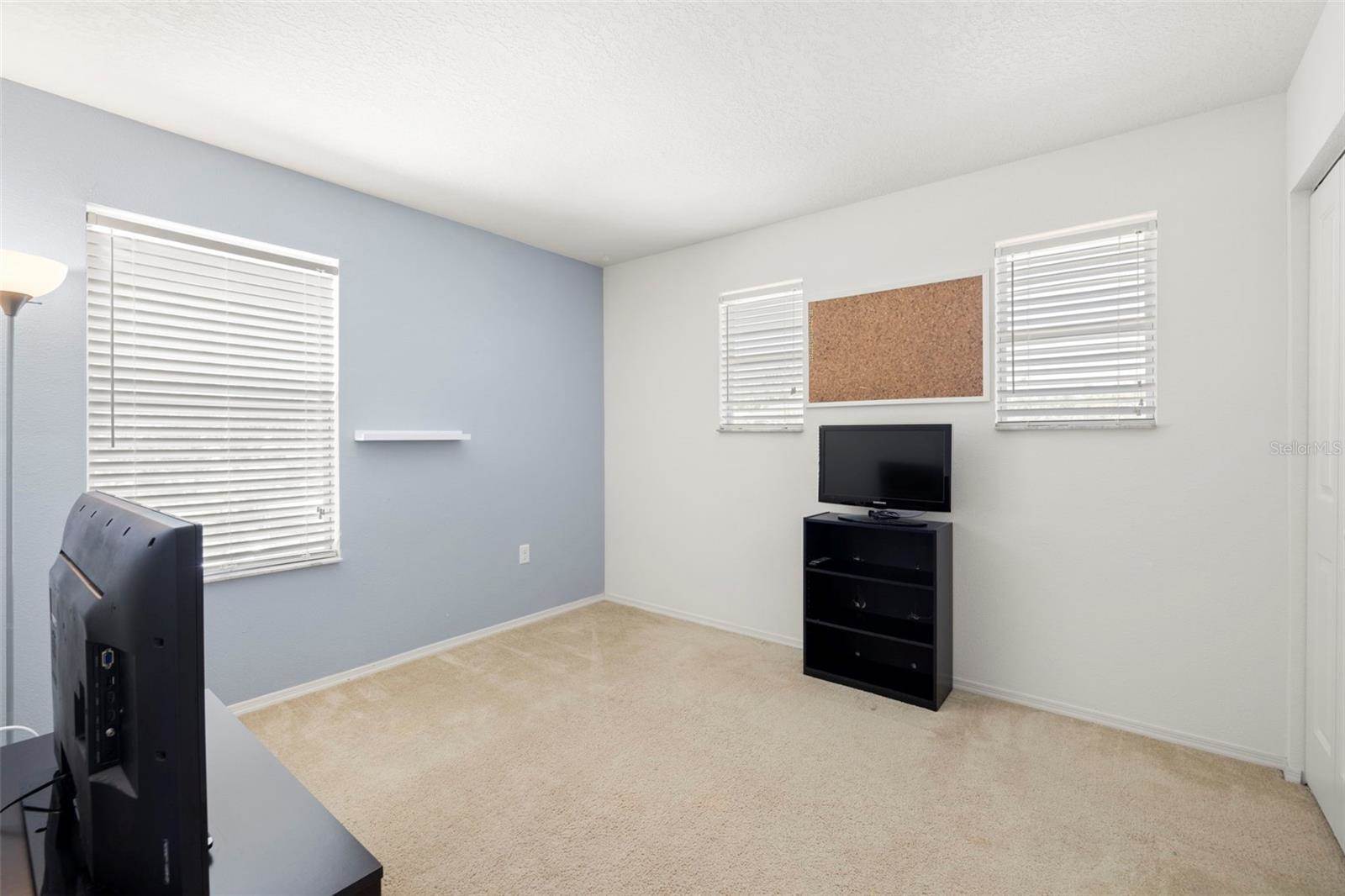 5909 Canton Street S, St Petersburg, FL 33712