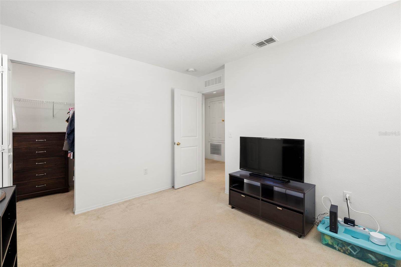 5909 Canton Street S, St Petersburg, FL 33712