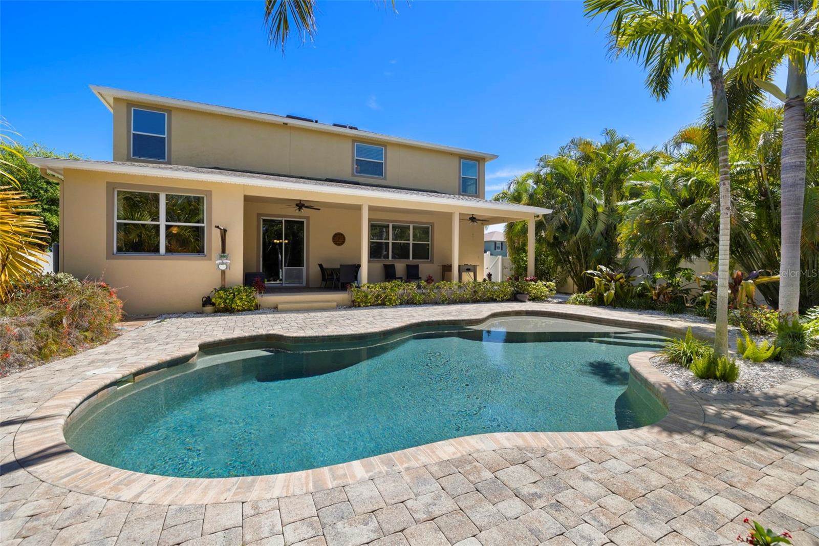 5909 Canton Street S, St Petersburg, FL 33712