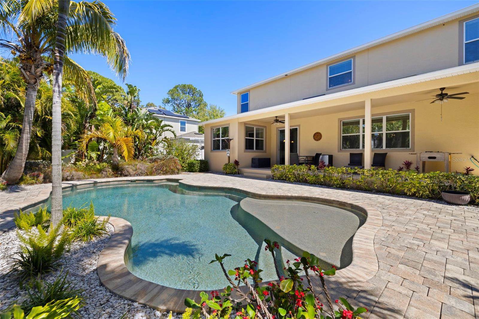 5909 Canton Street S, St Petersburg, FL 33712