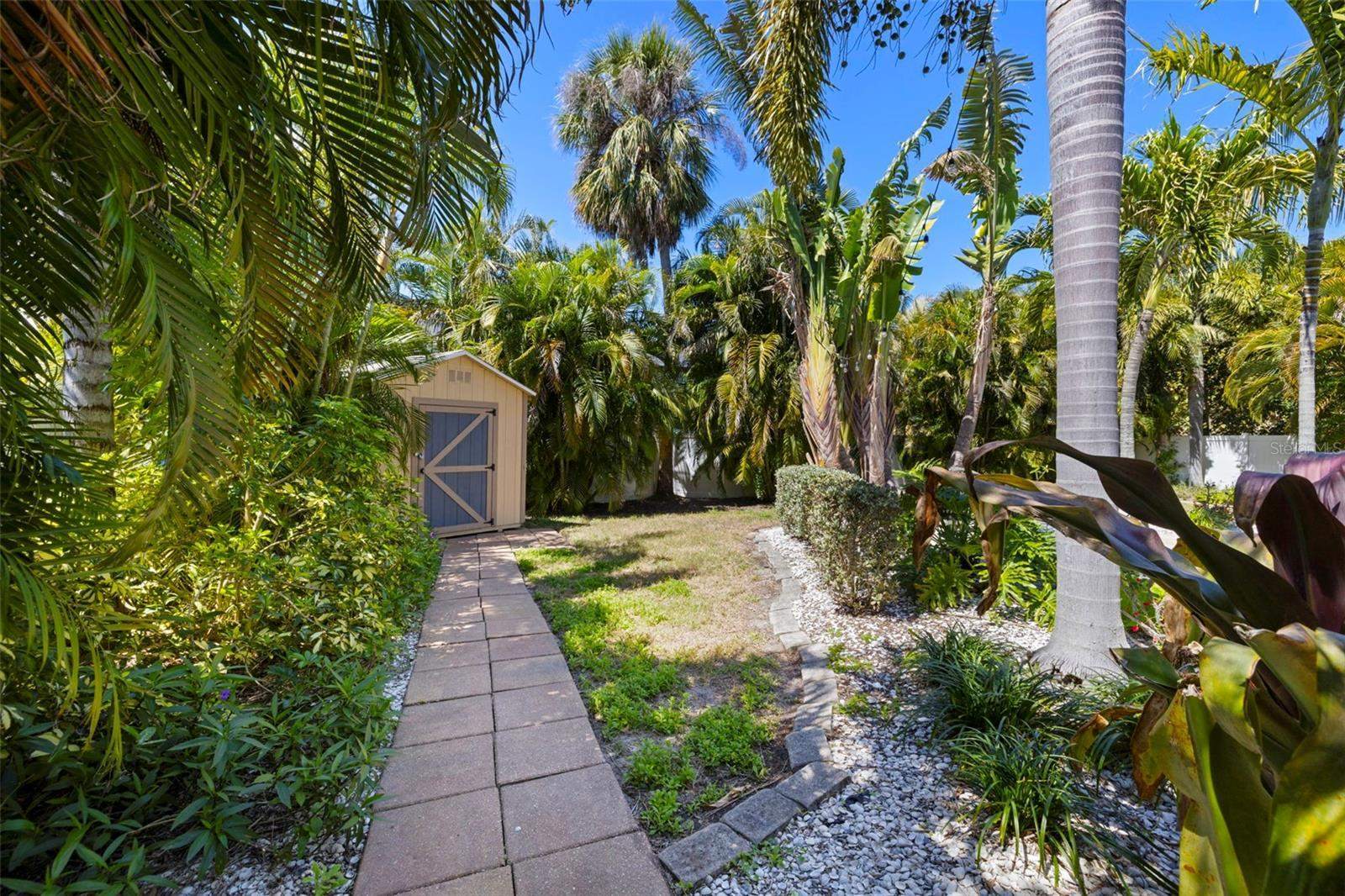 5909 Canton Street S, St Petersburg, FL 33712
