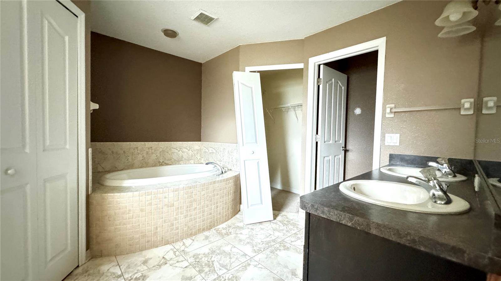 13066 Painted Bunting Avenue, Weeki Wachee, FL 34614