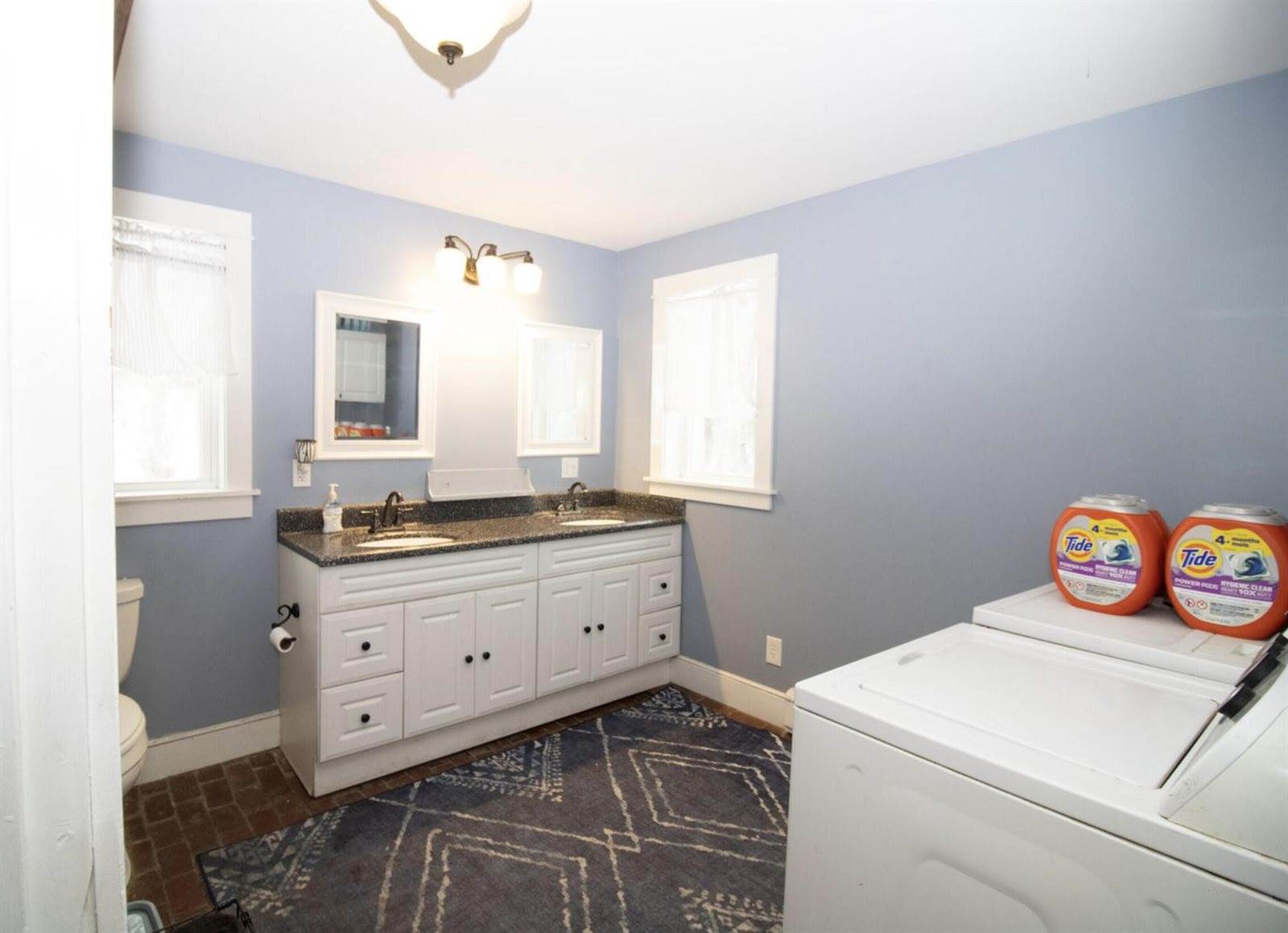 170 Ellsworth Road, Blue Hill, ME 04614