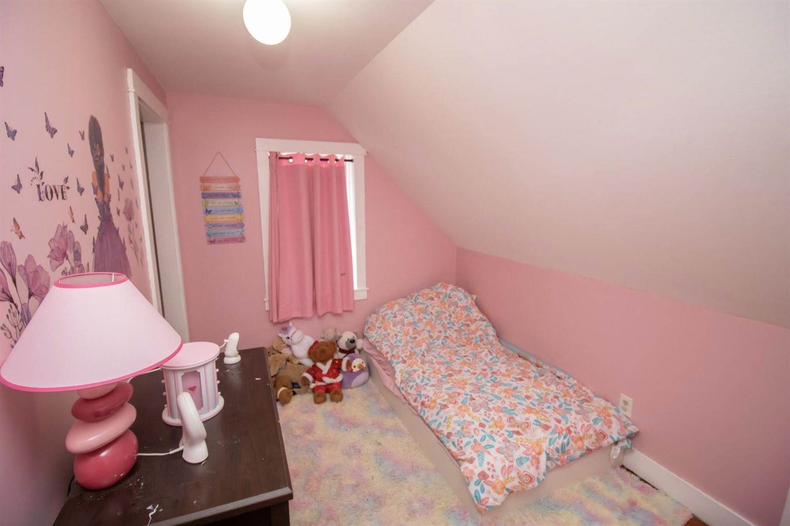 170 Ellsworth Road, Blue Hill, ME 04614