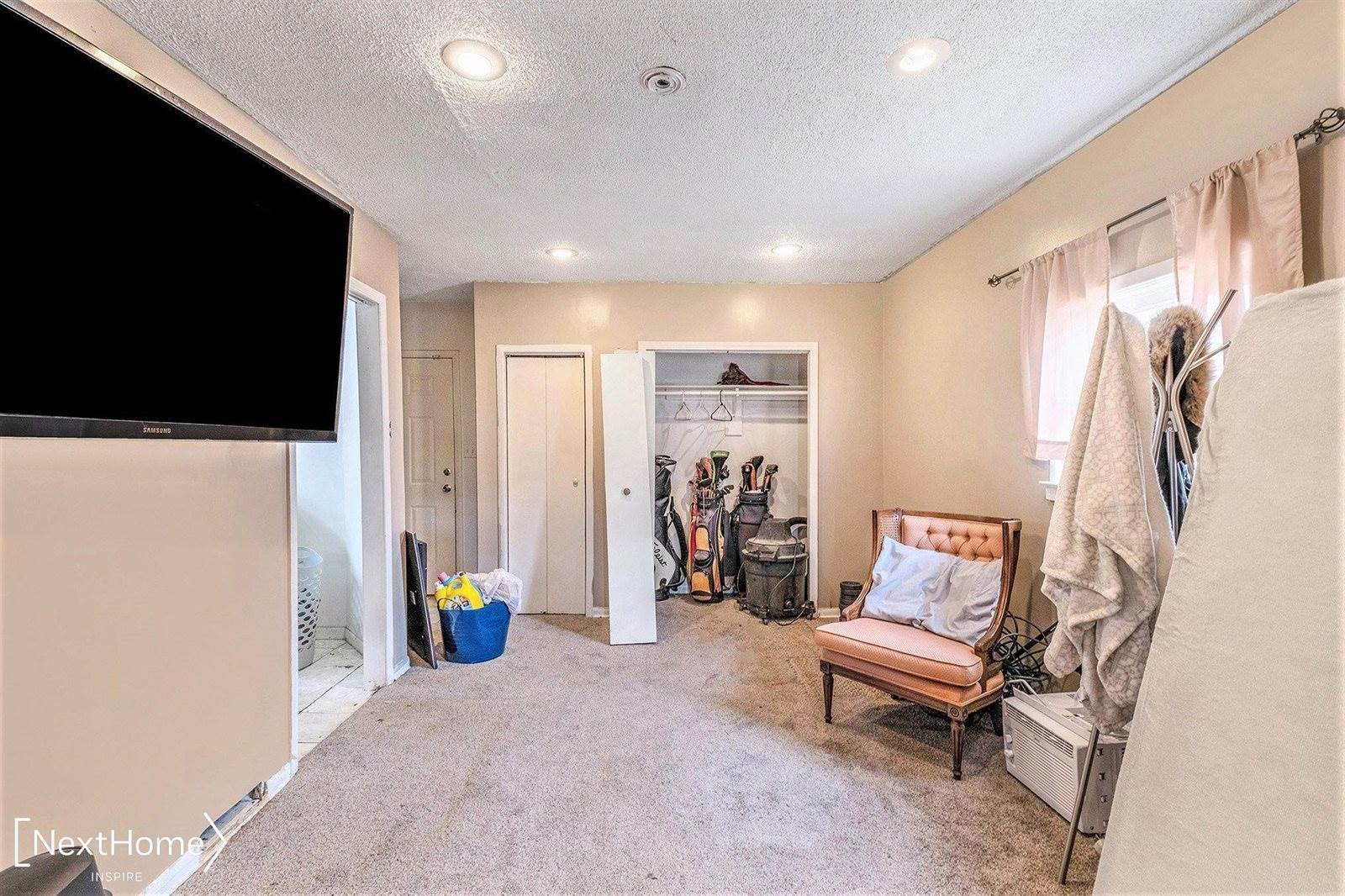 2076 Ala Street, Burton, MI 48519