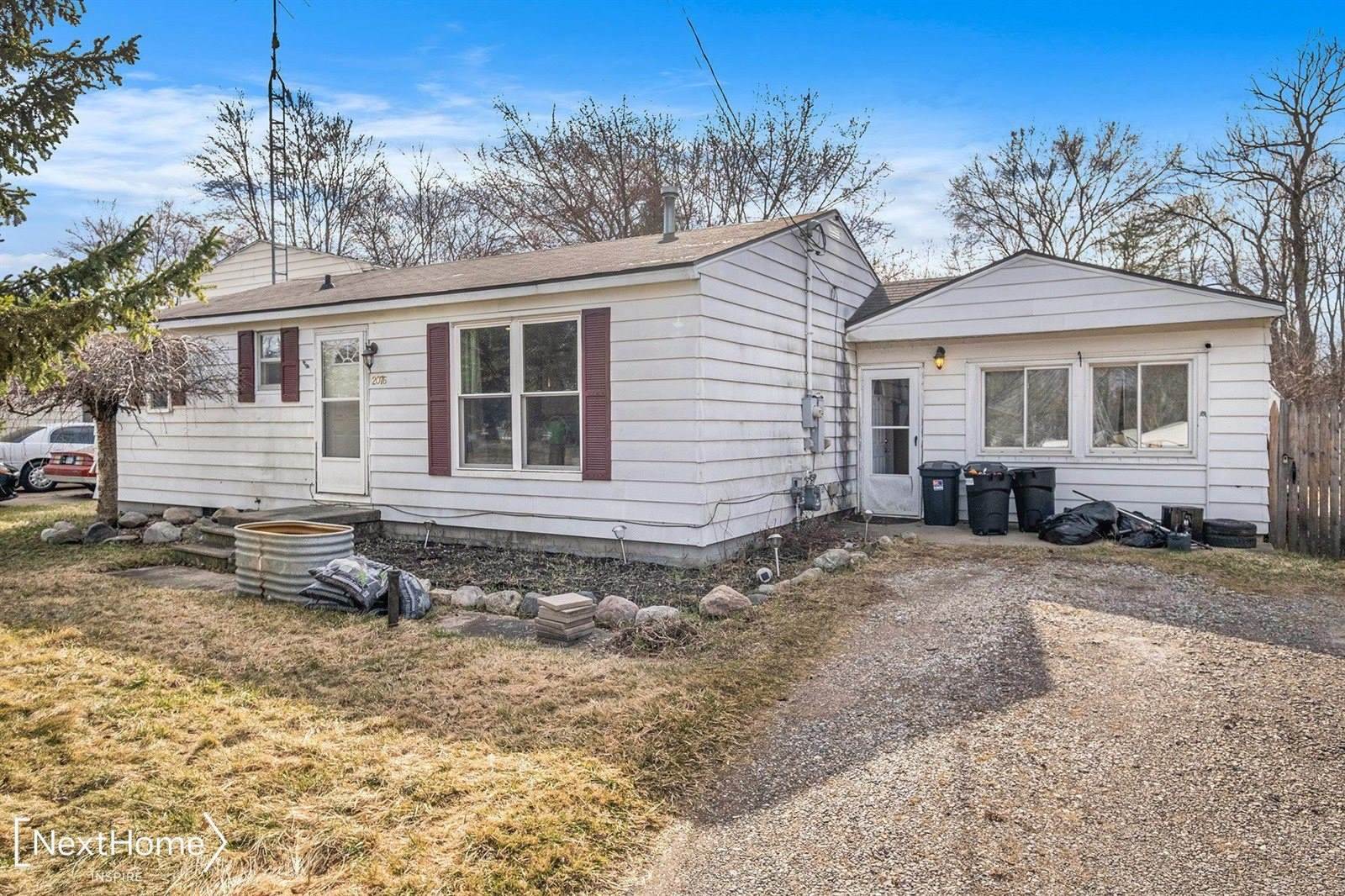 2076 Ala Street, Burton, MI 48519