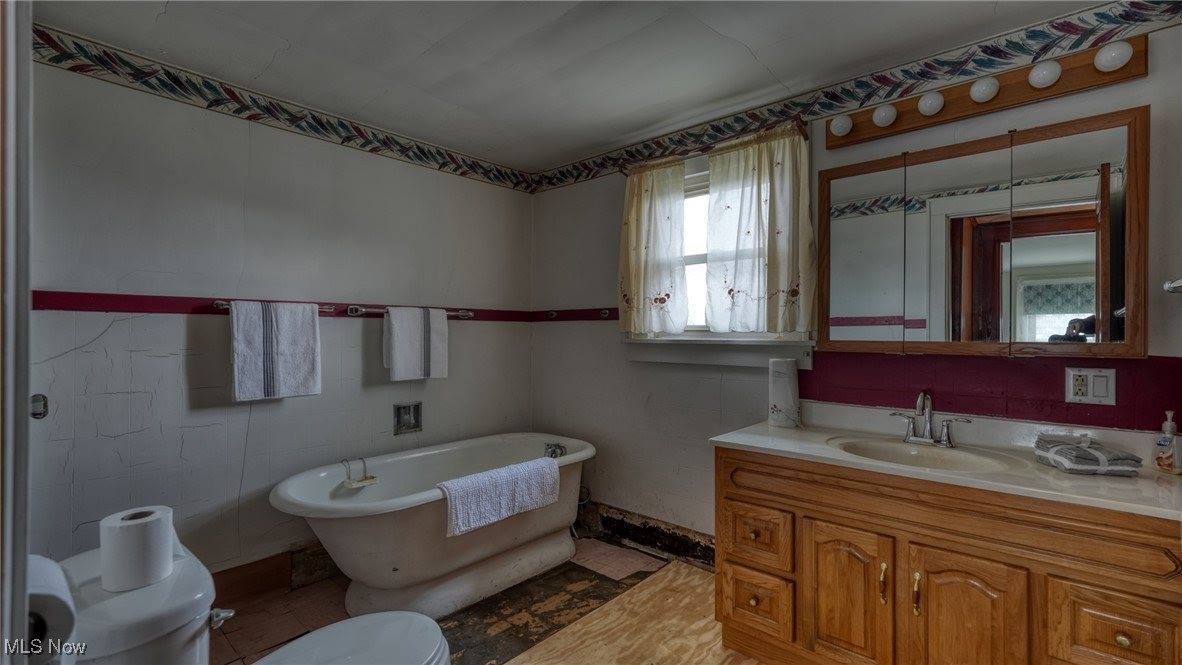 60736 Southgate Road, Byesville, OH 43723